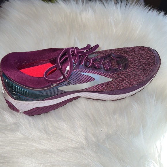 Brooks sneakers - Picture 4 of 6